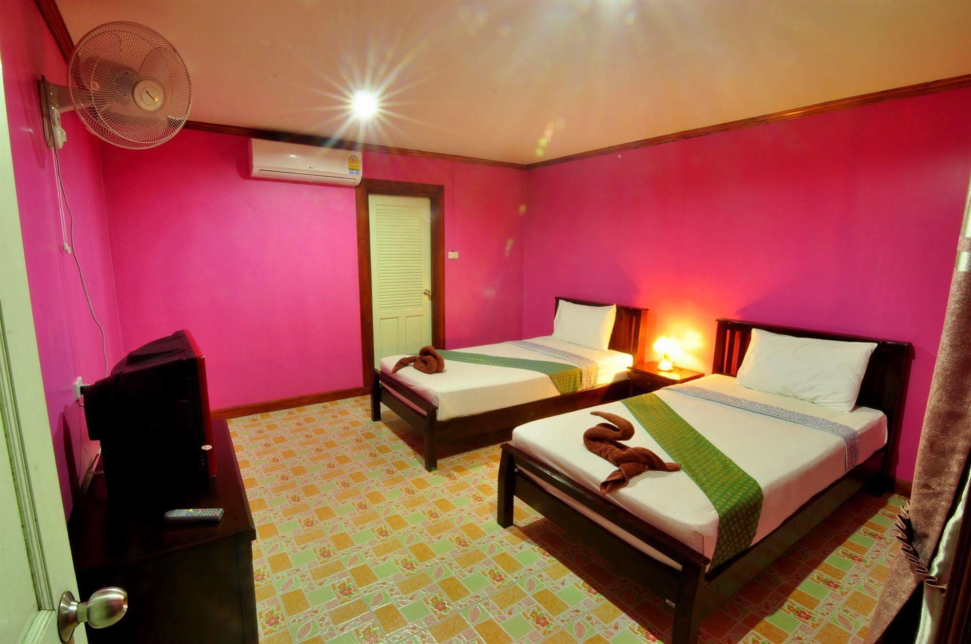 Phi Phi Sand Sea House Exterior foto